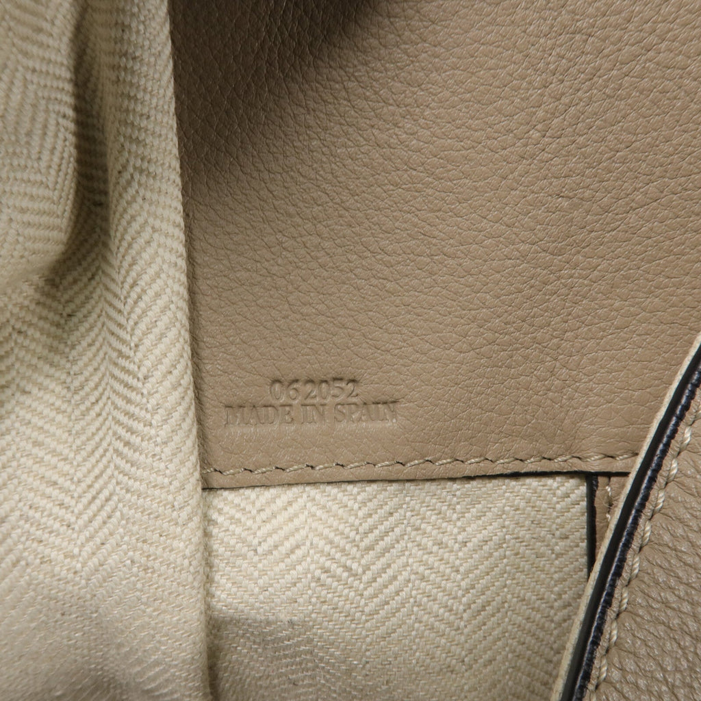 Loewe Hammock Medium · Calfskin