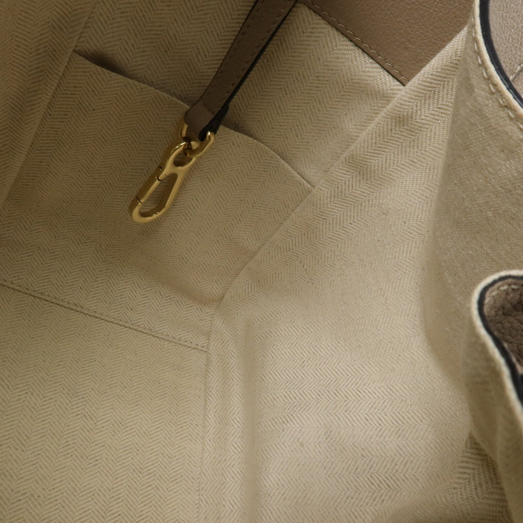 Loewe Hammock Medium · Calfskin