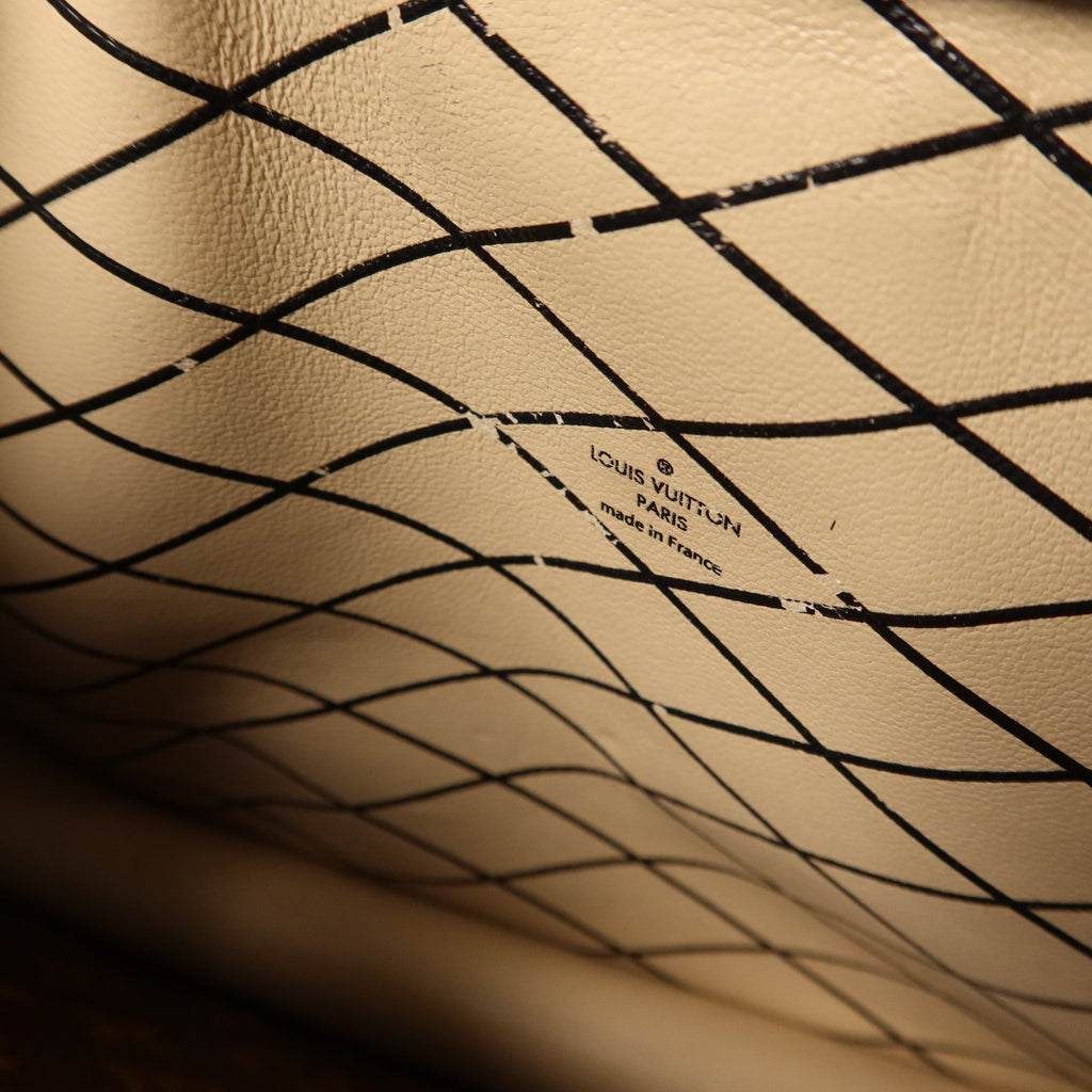 Louis Vuitton Trunk Clutch · Monogram Reverse