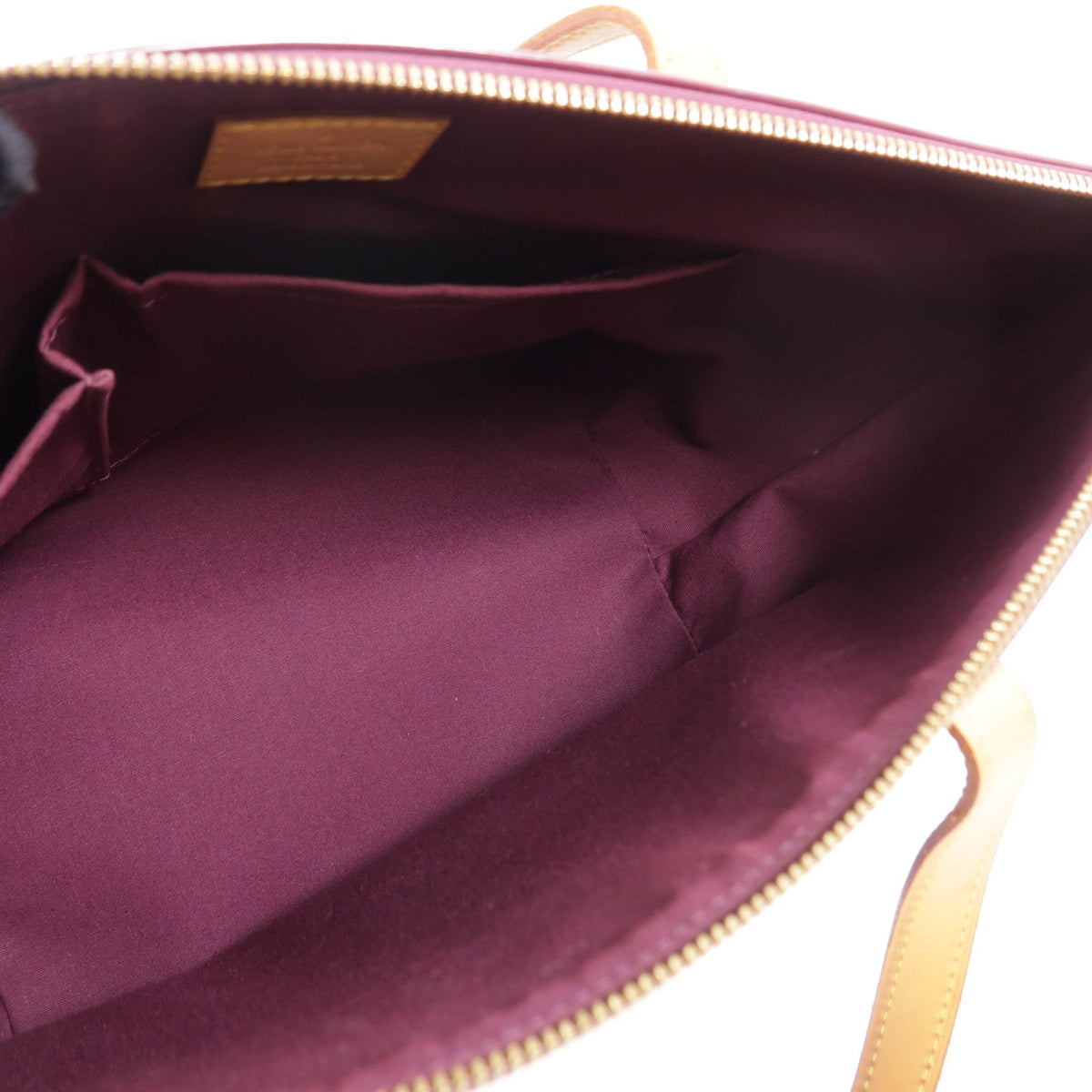 Louis Vuitton Bellevue · Monogram Vernis