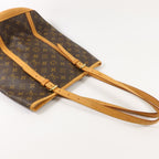 Louis Vuitton Bucket GM · Monogram