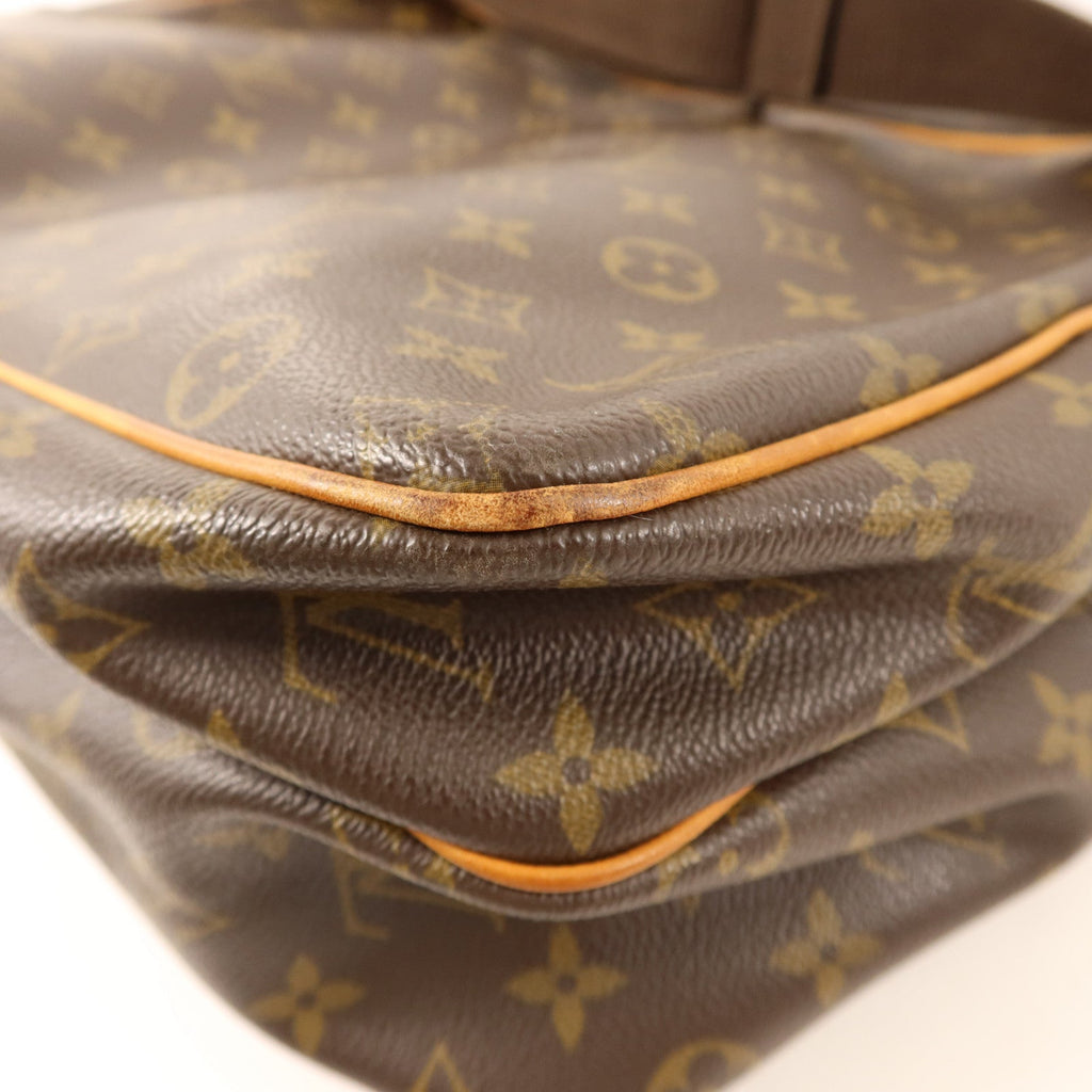 Louis Vuitton Reporter GM · Monogram