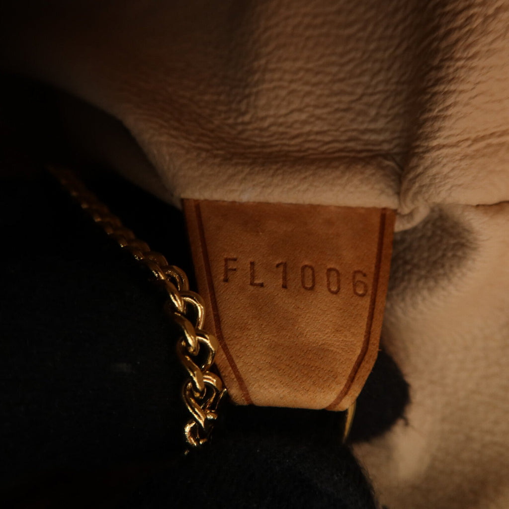 Louis Vuitton Bucket GM · Monogram