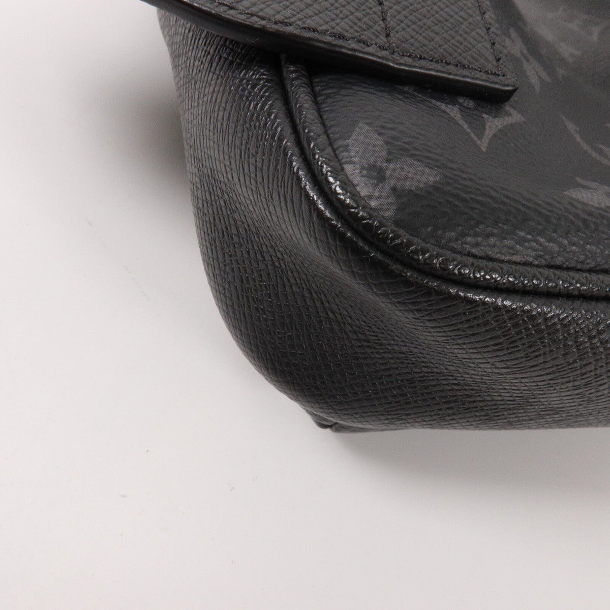 Louis Vuitton Outdoor Bumbag · Monogram Eclipse