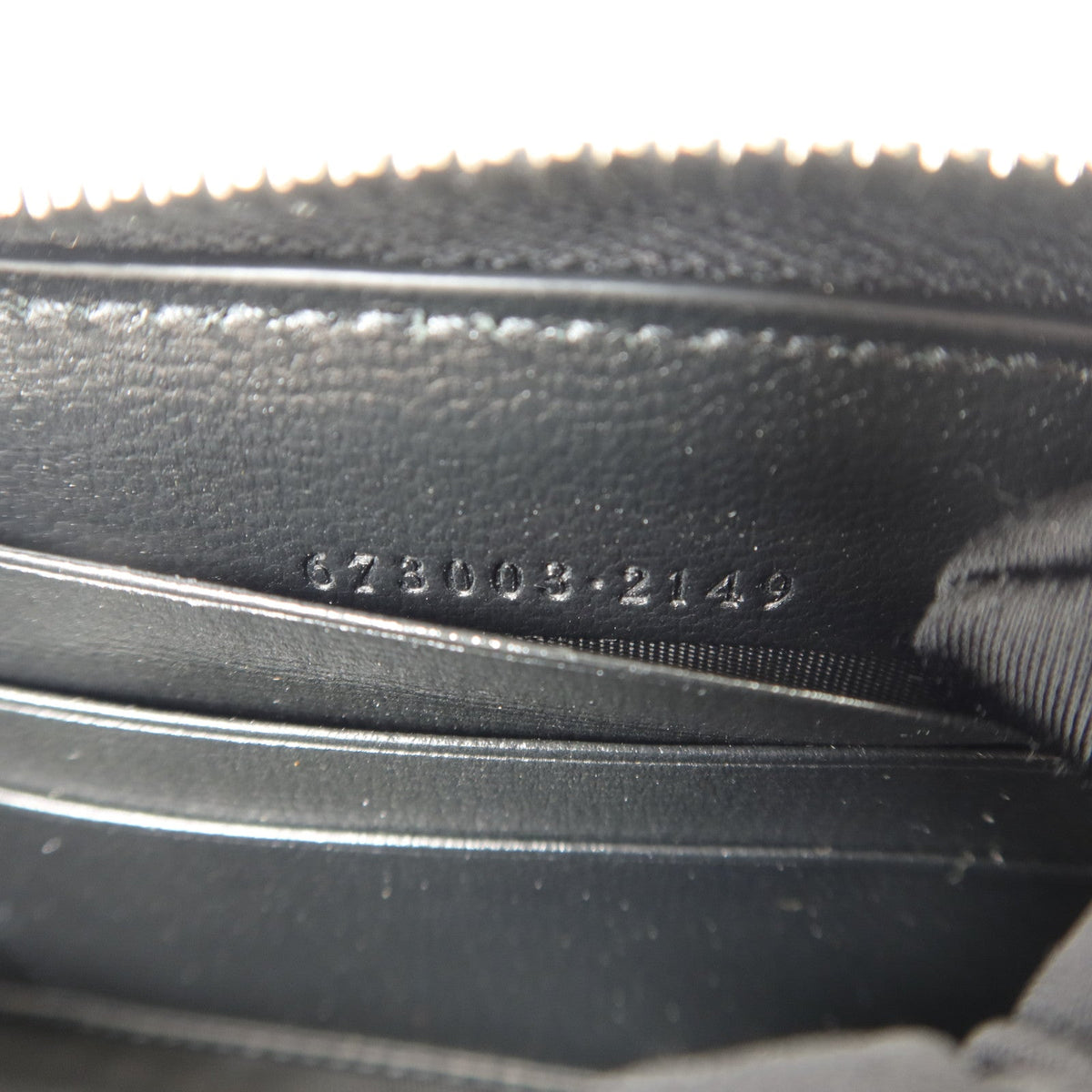 Gucci Interlocking G Wallet · GG Canvas