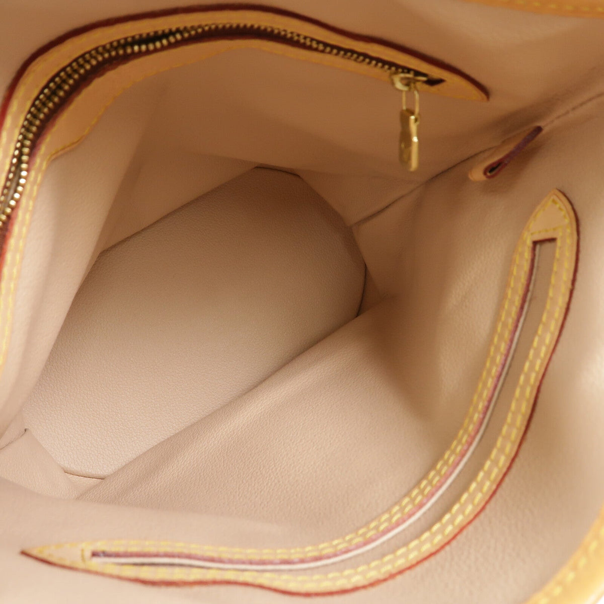 Louis Vuitton Bucket PM · Monogram