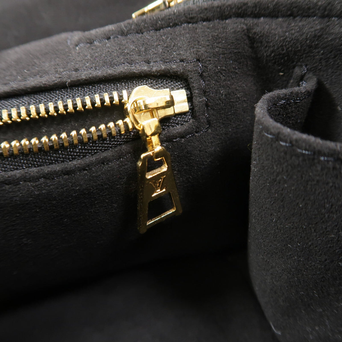 Louis Vuitton Vanity · Monogram Empreinte