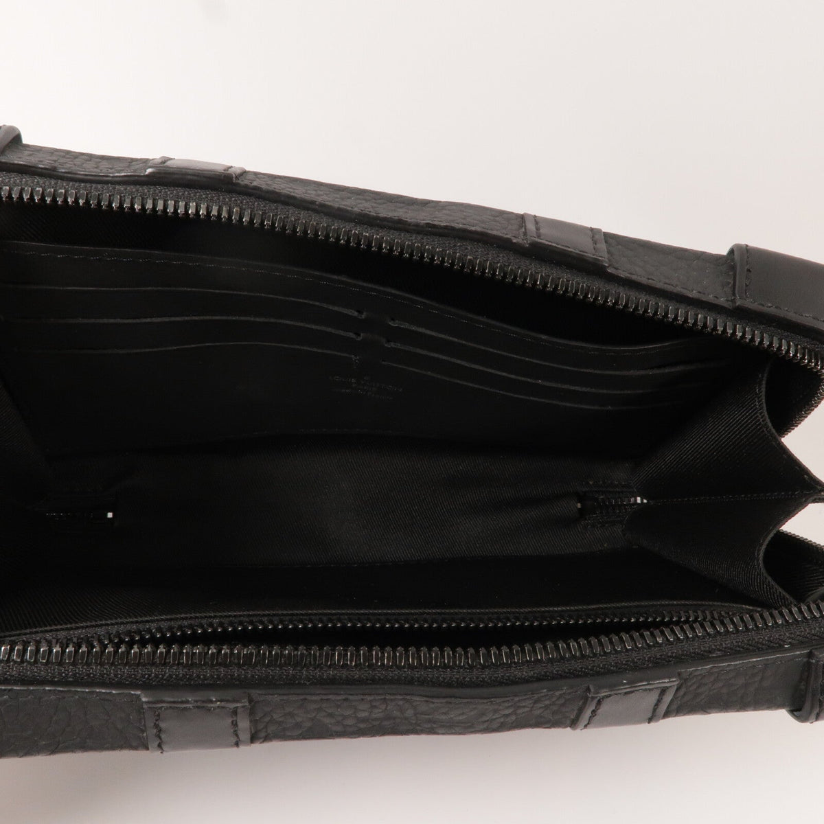 Louis Vuitton Soft Trunk · Monogram Taurillon