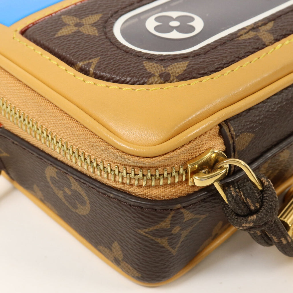 Louis Vuitton Baladeur · Monogram