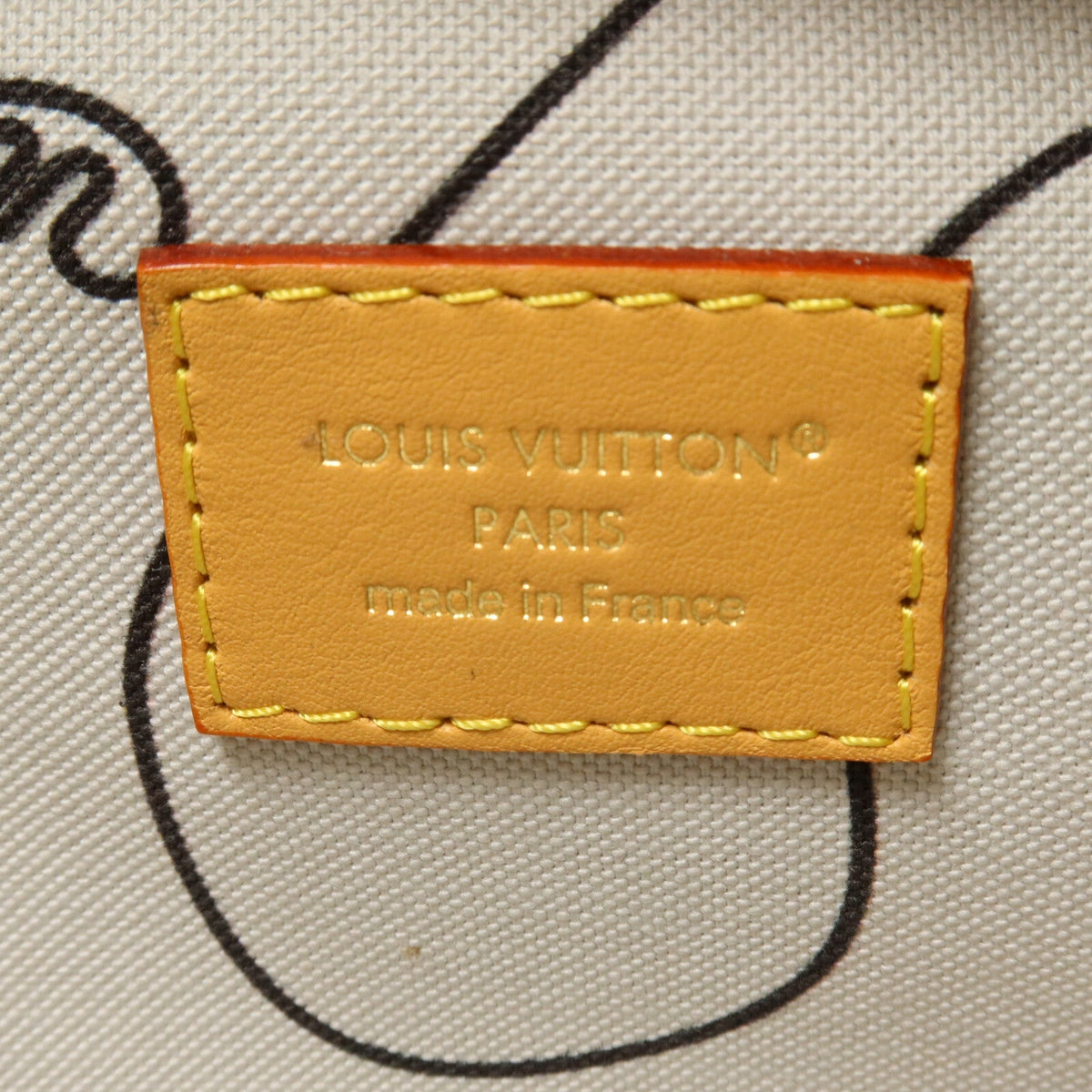 Louis Vuitton Baladeur · Monogram