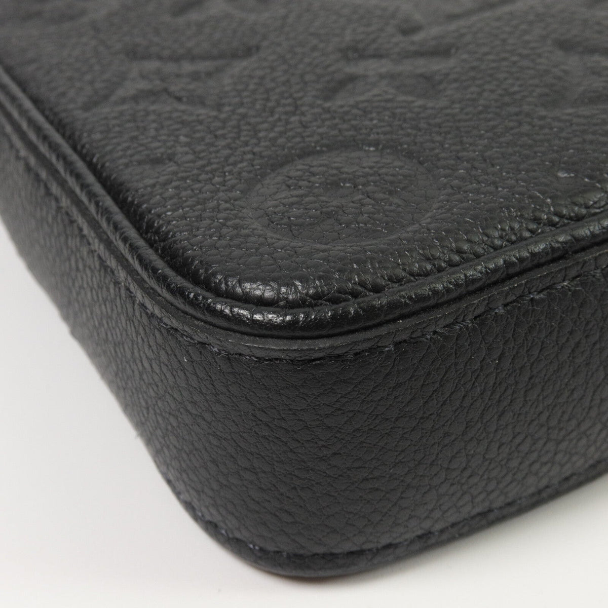 Louis Vuitton Easy Pouch · Empreinte