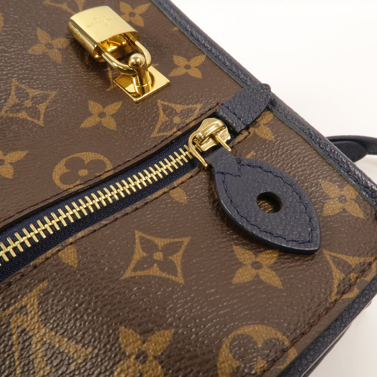 Louis Vuitton Popincourt PM · Monogram
