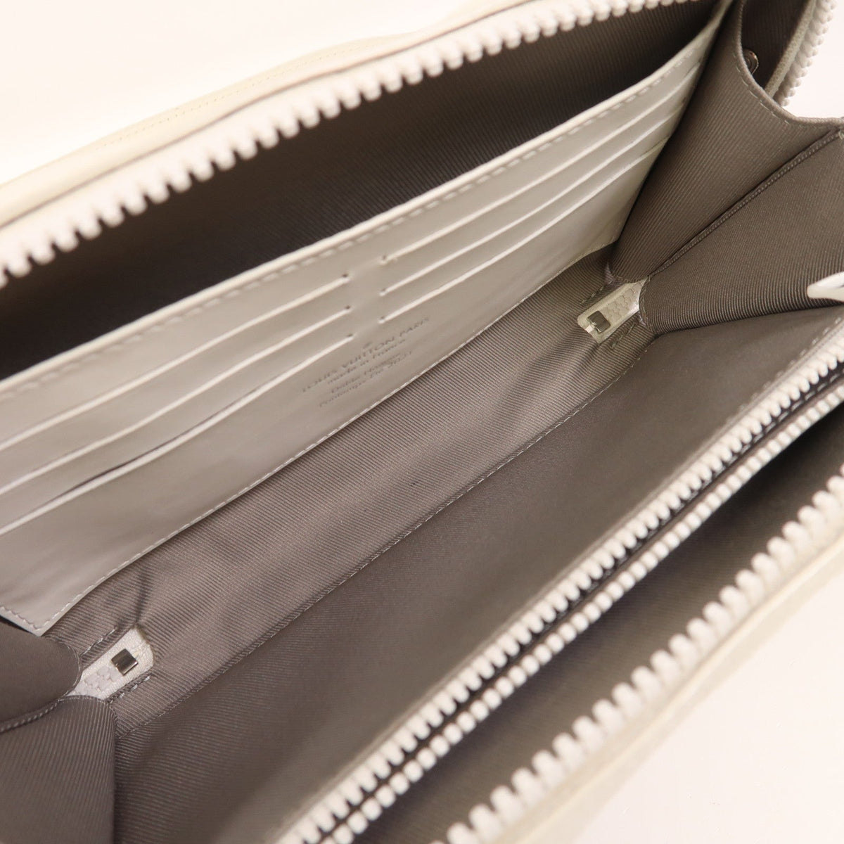 Louis Vuitton Soft Trunk · Monogram Taurillon