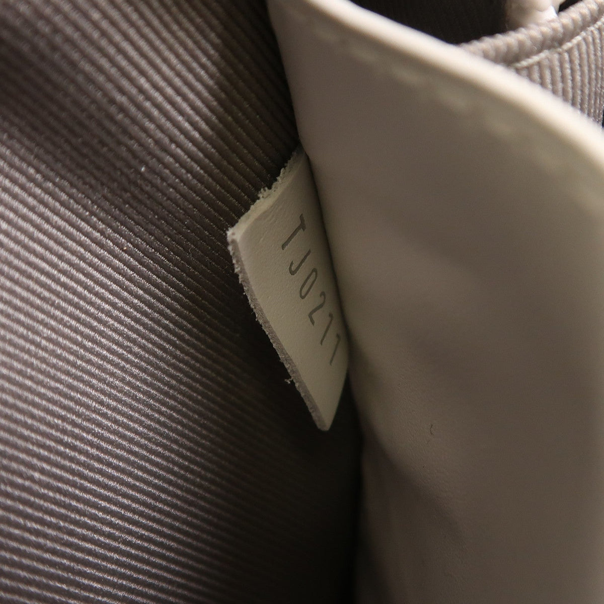 Louis Vuitton Soft Trunk · Monogram Taurillon