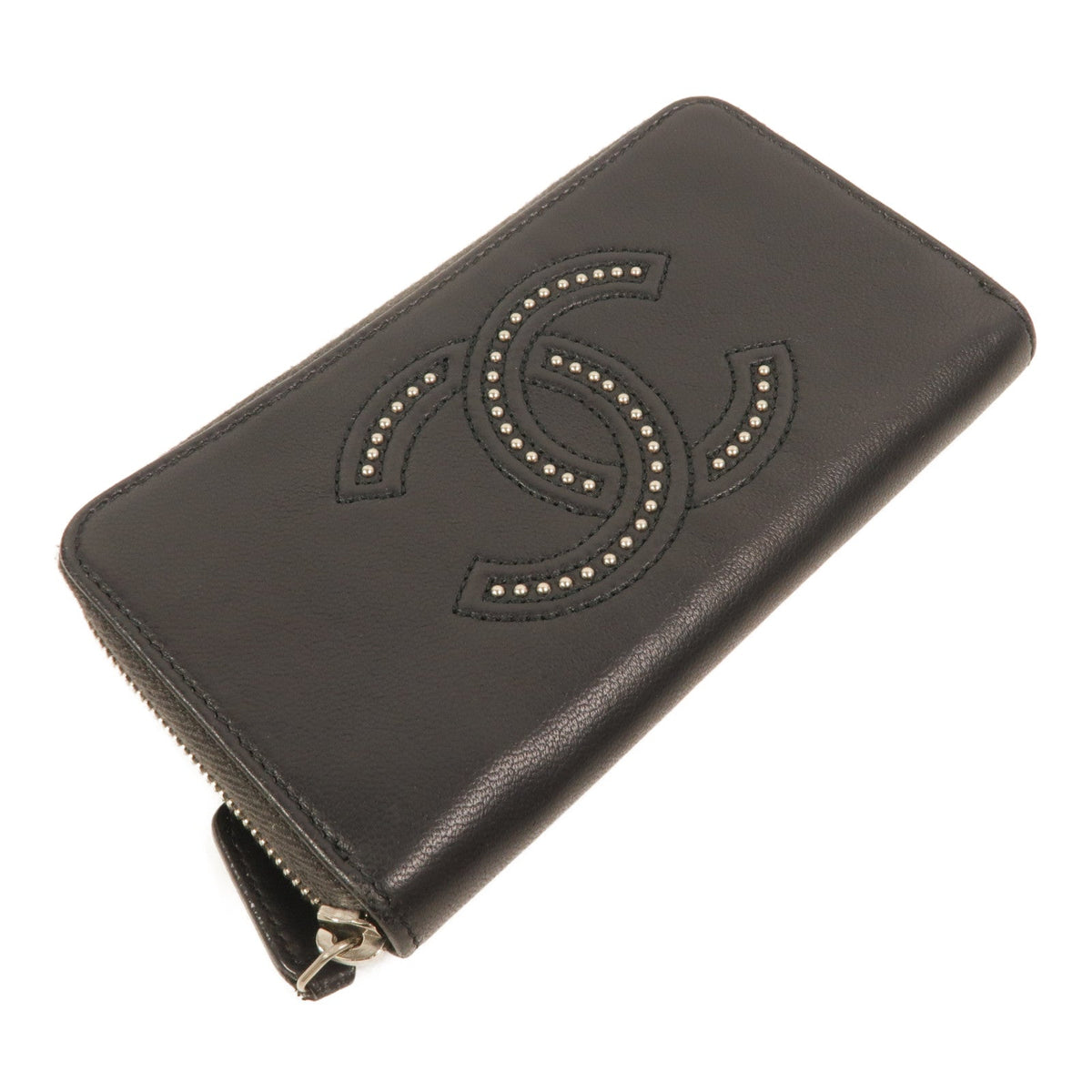Chanel Studded CC · Zip Wallet · Lambskin