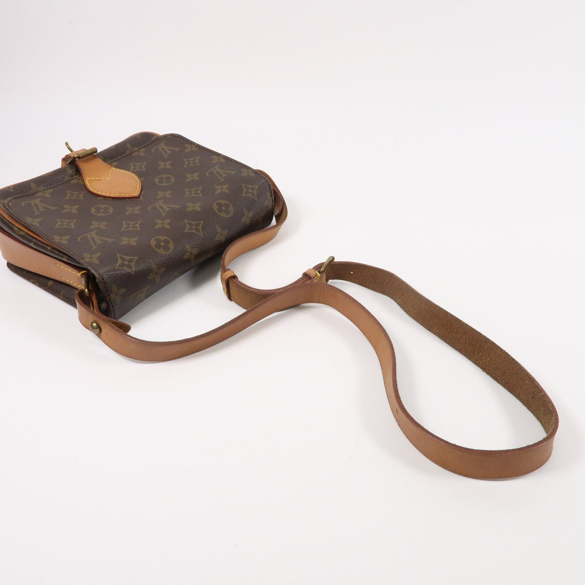 Louis Vuitton Cartouchiere · Monogram