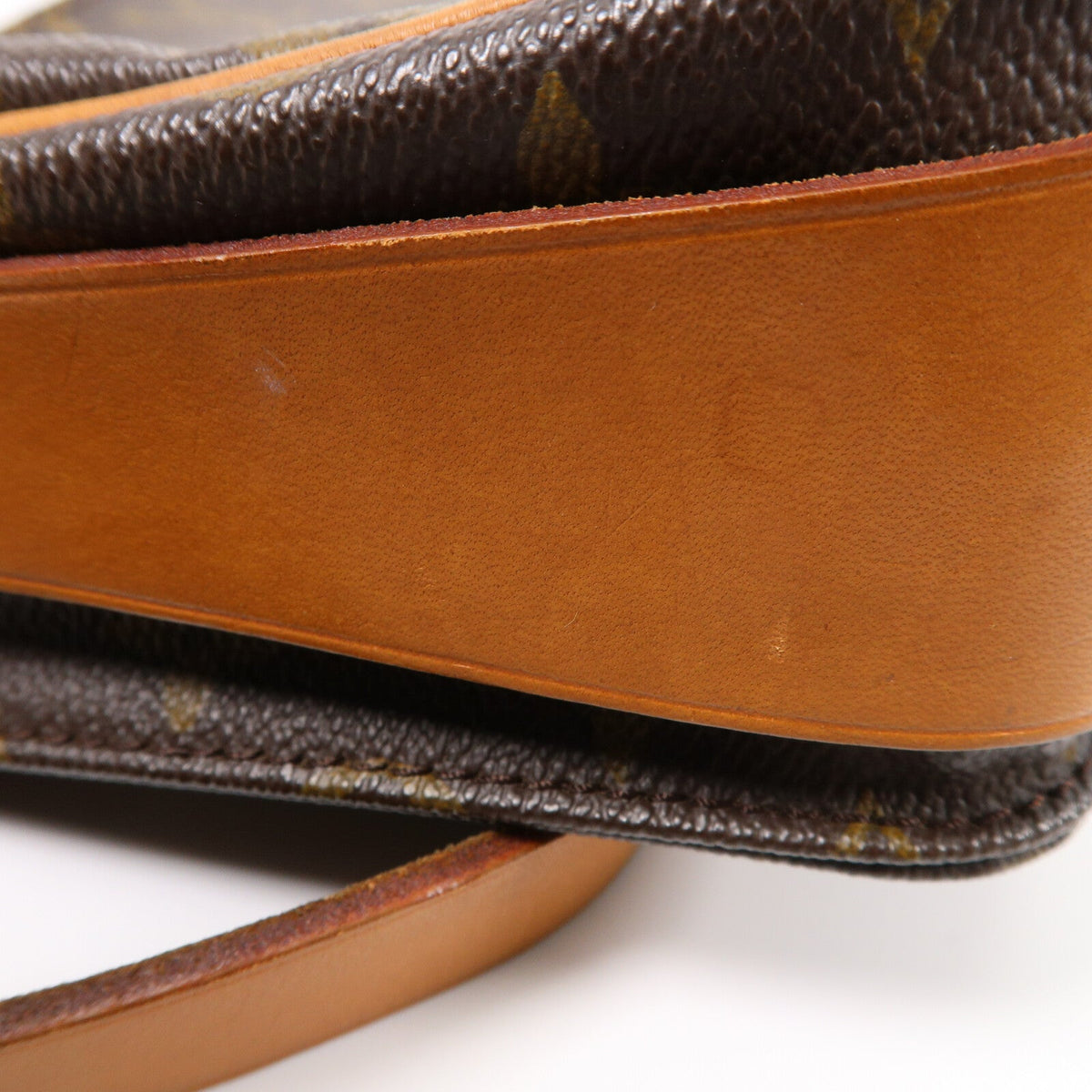 Louis Vuitton Cartouchiere · Monogram