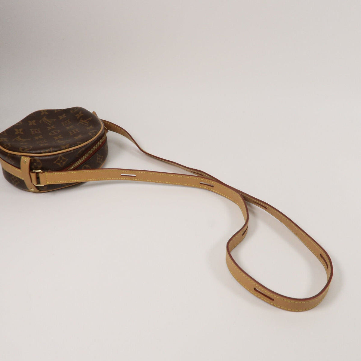 Louis Vuitton Boite Chapeau Souple PM