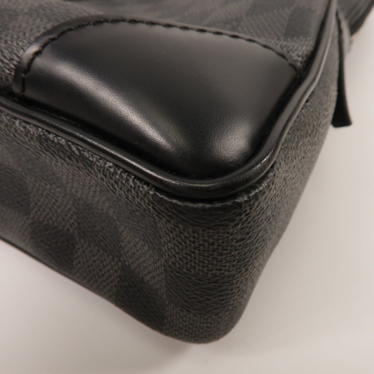 Louis Vuitton Porte Documents Voyage · Damier