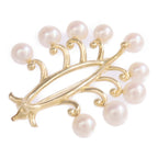 Mikimoto Pearl Brooch · 18K Yellow Gold