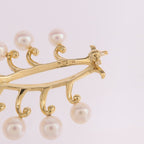 Mikimoto Pearl Brooch · 18K Yellow Gold