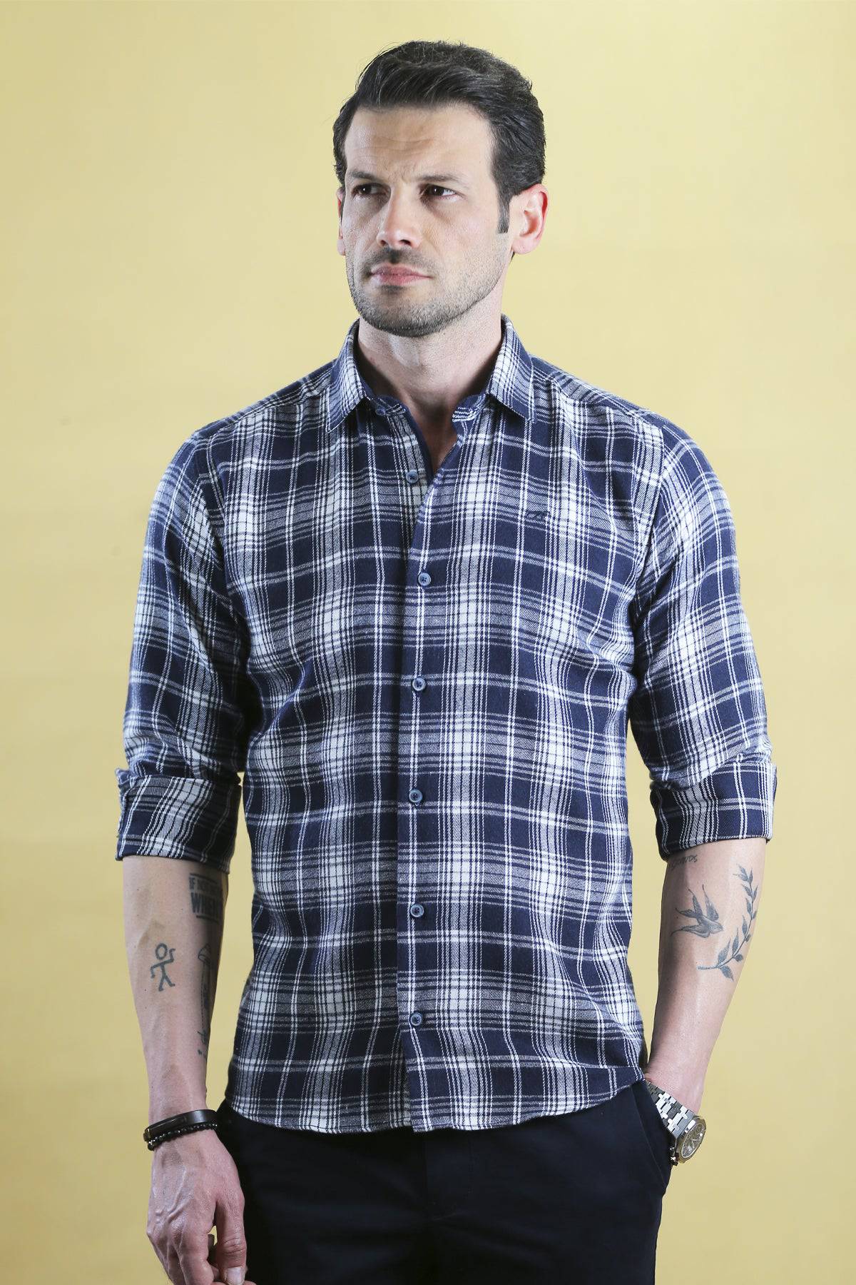 The Woodsman Shirt (The Navy Plaid)