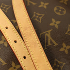 Louis Vuitton Mezzo · Monogram