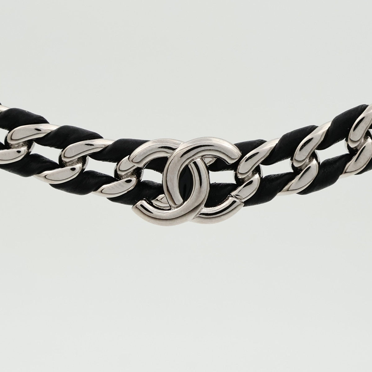 CHANEL CC Necklace · Lambskin · Metal