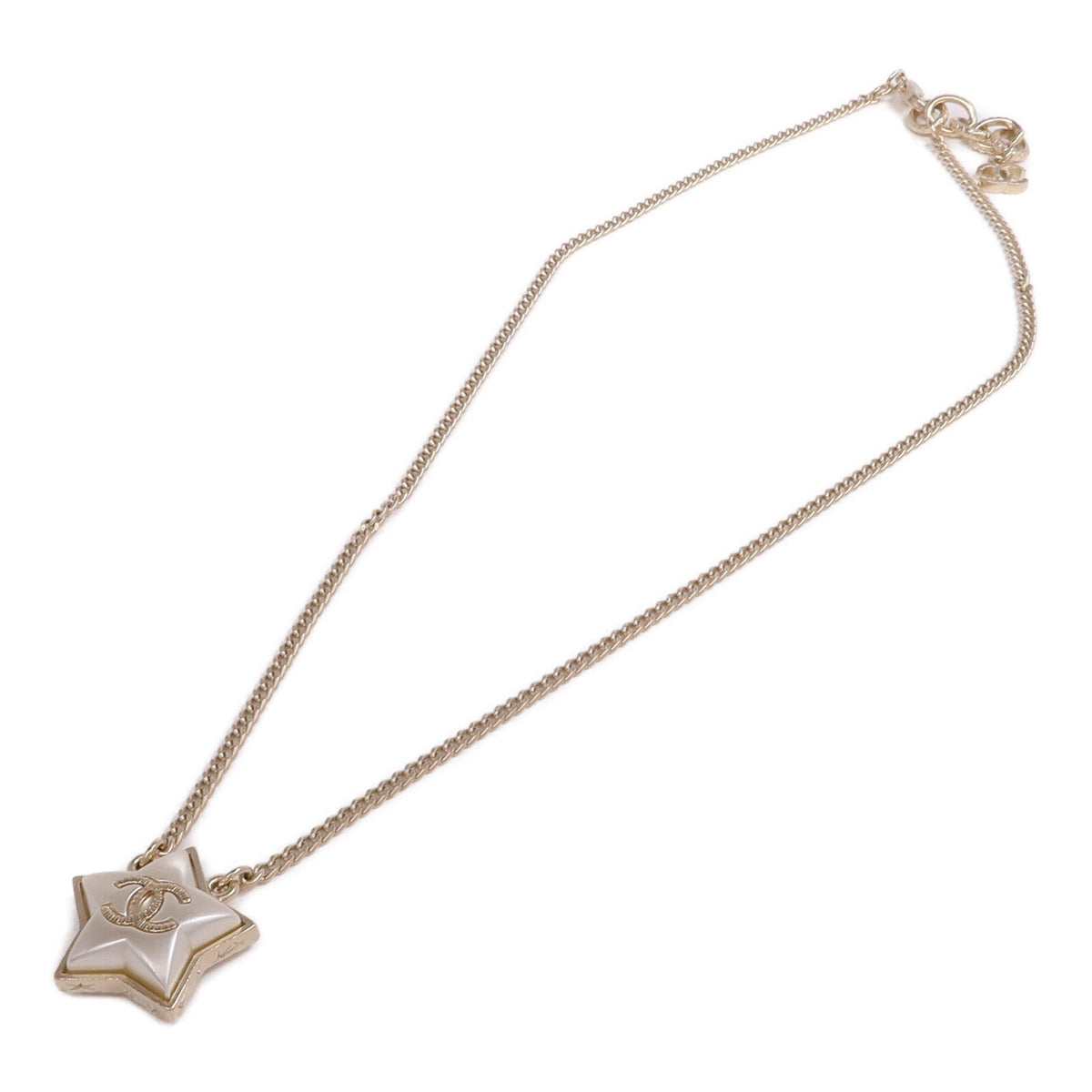 Chanel CC Necklace · Metal