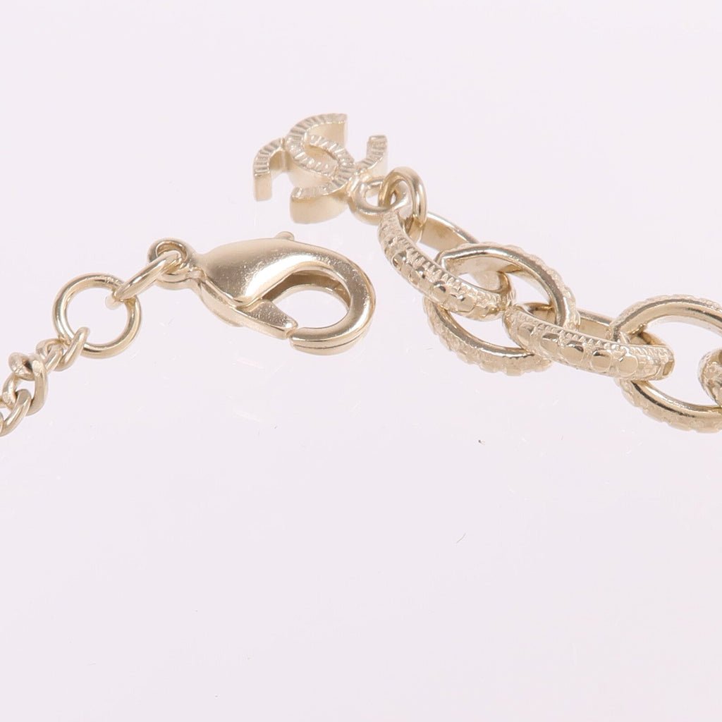 Chanel CC Necklace · Metal