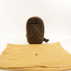 Louis Vuitton Pochette Gange · Monogram