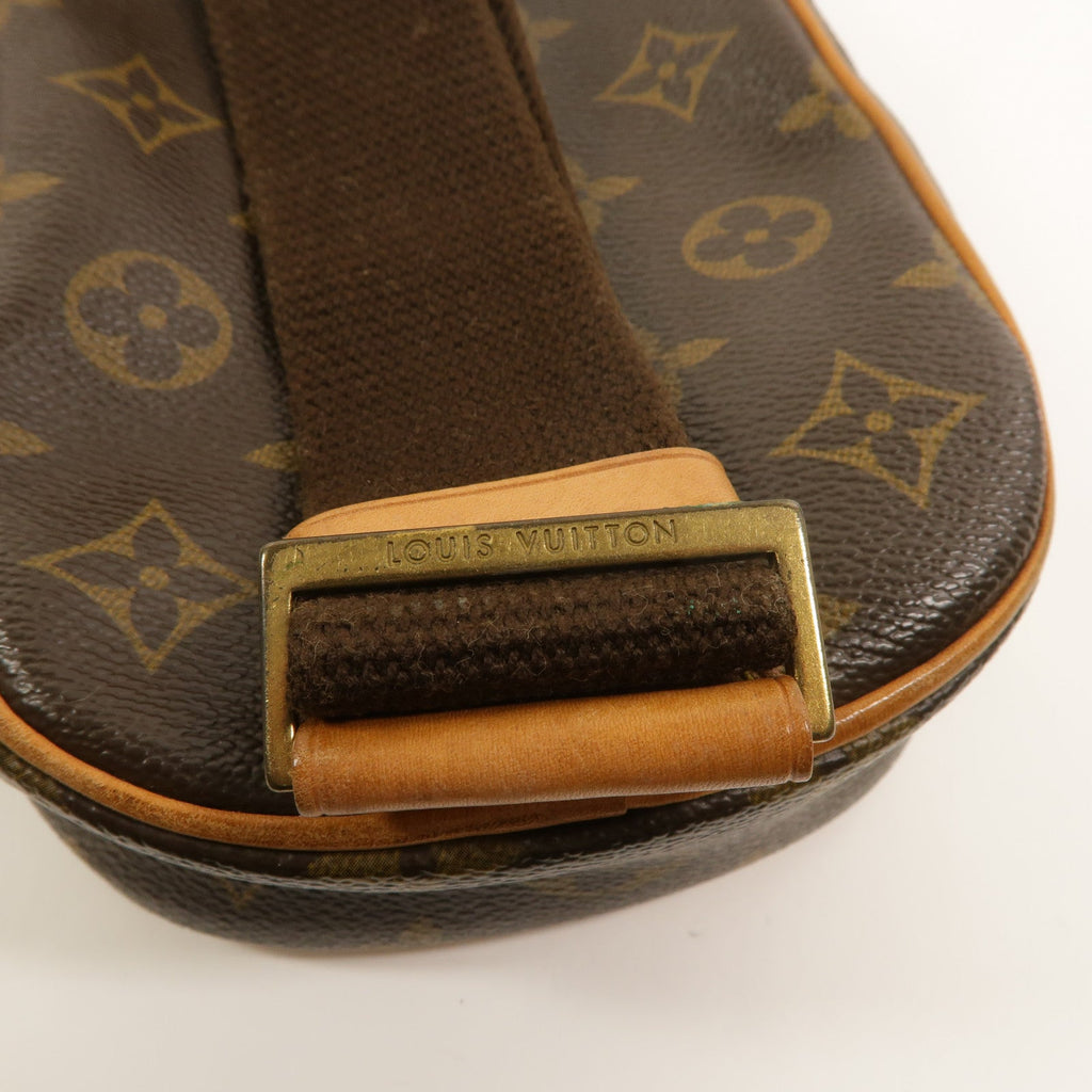 Louis Vuitton Pochette Gange · Monogram