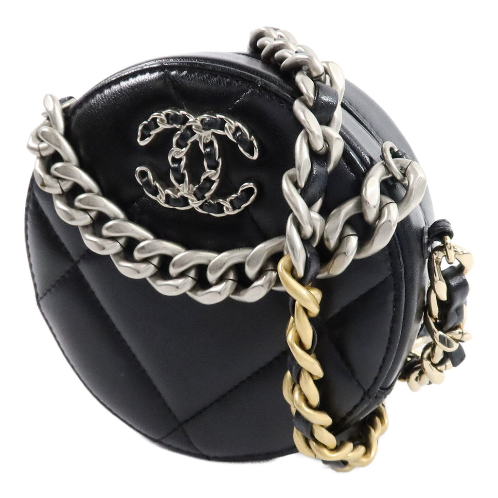 Chanel 19 Round · Lambskin