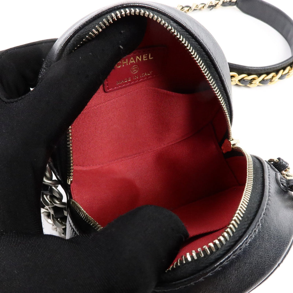 Chanel 19 Round · Lambskin
