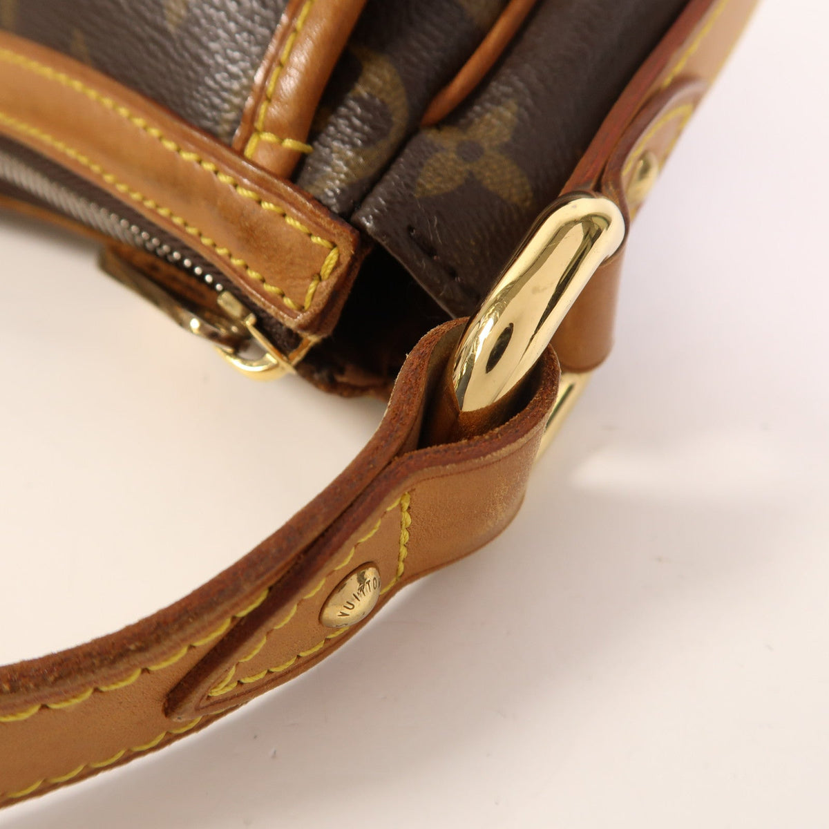 Louis Vuitton Tulum PM · Monogram