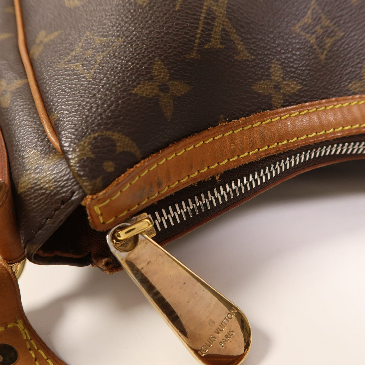 Louis Vuitton Tulum PM · Monogram