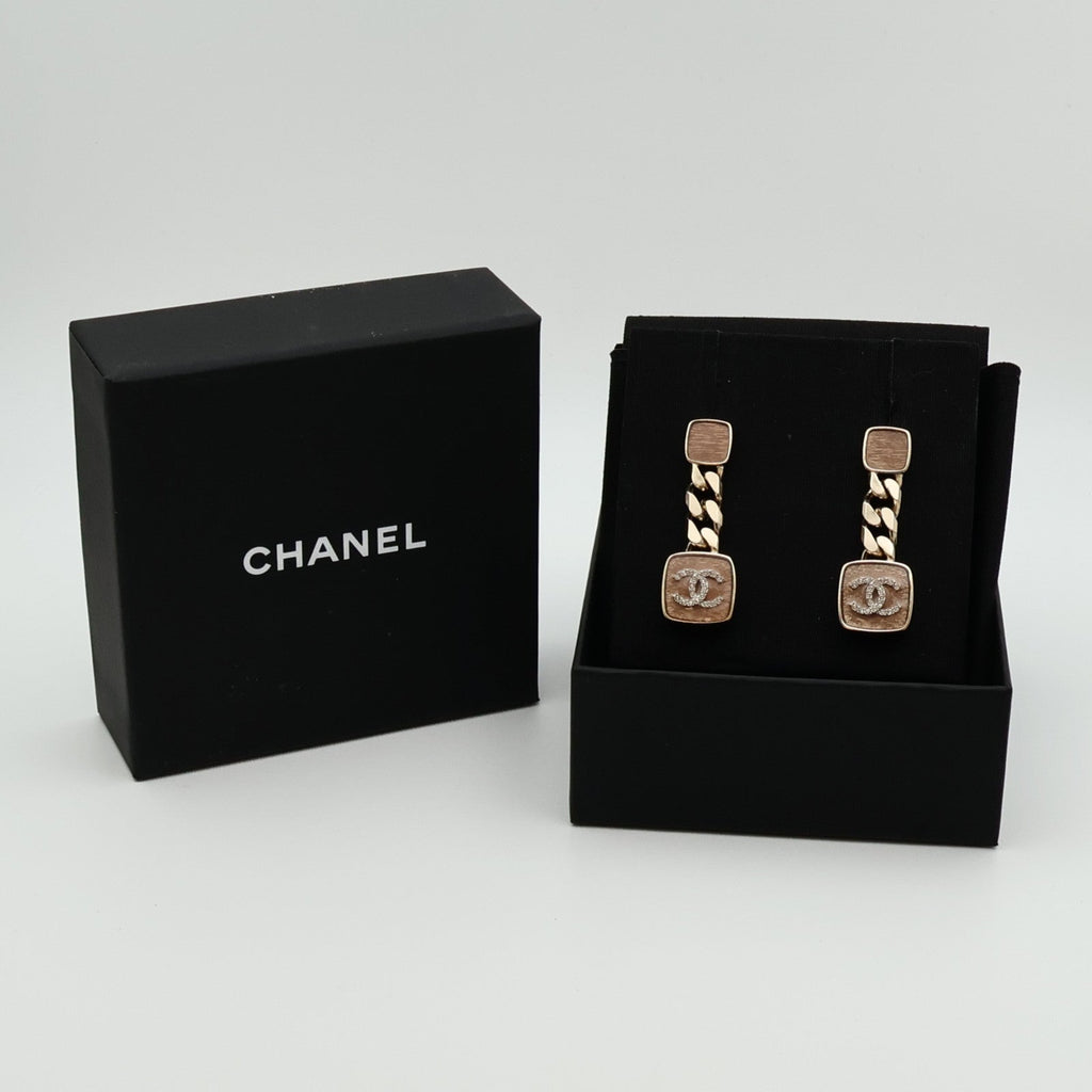 CHANEL CC Earrings · Tortoise & Gold