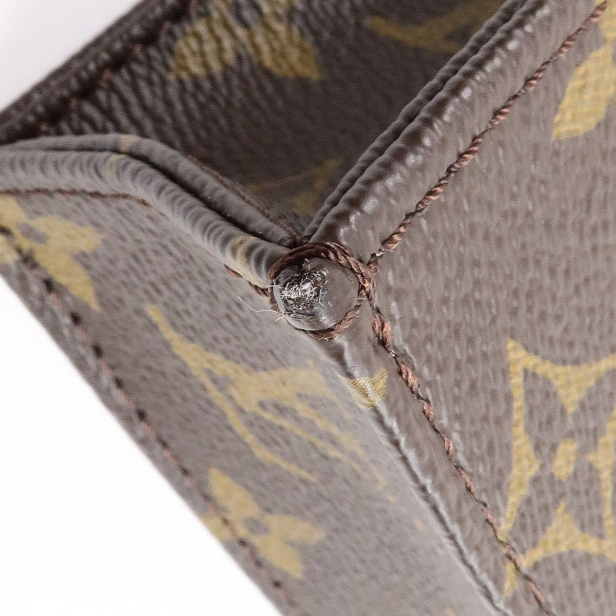 Louis Vuitton Petit Sac Plat · Monogram