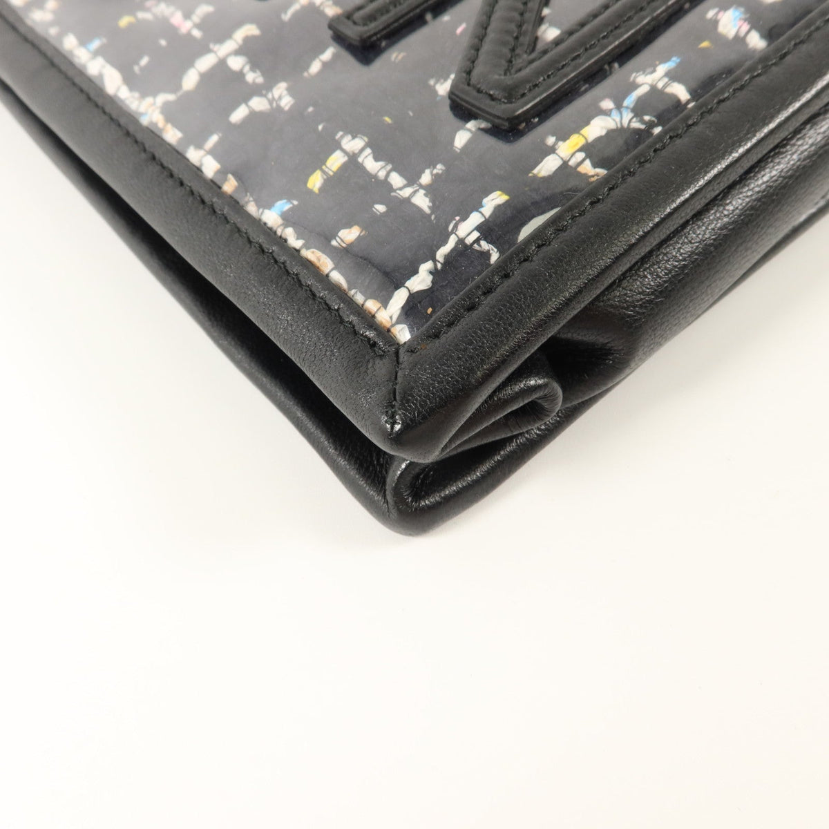 Chanel Phone Pouch · Tweed · Chain Strap