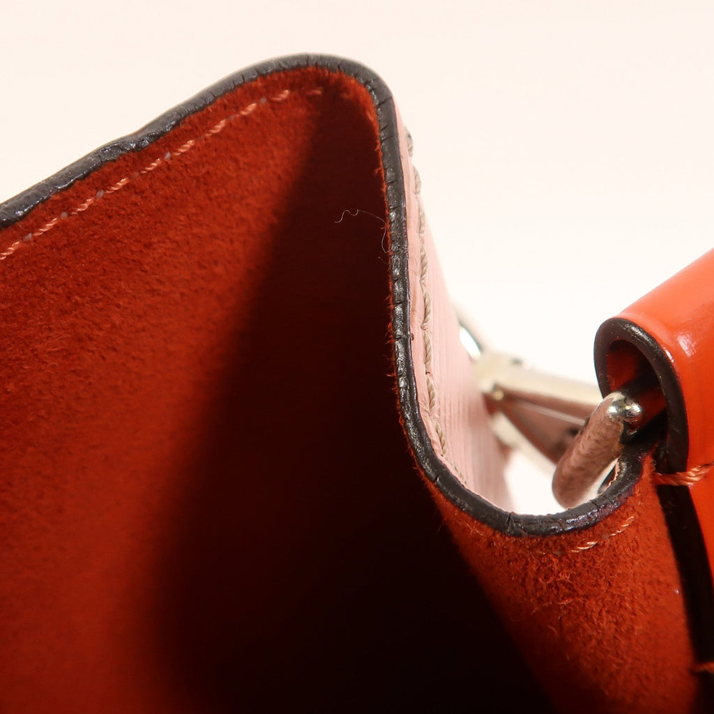Louis Vuitton Neo Noé MM · Epi Leather