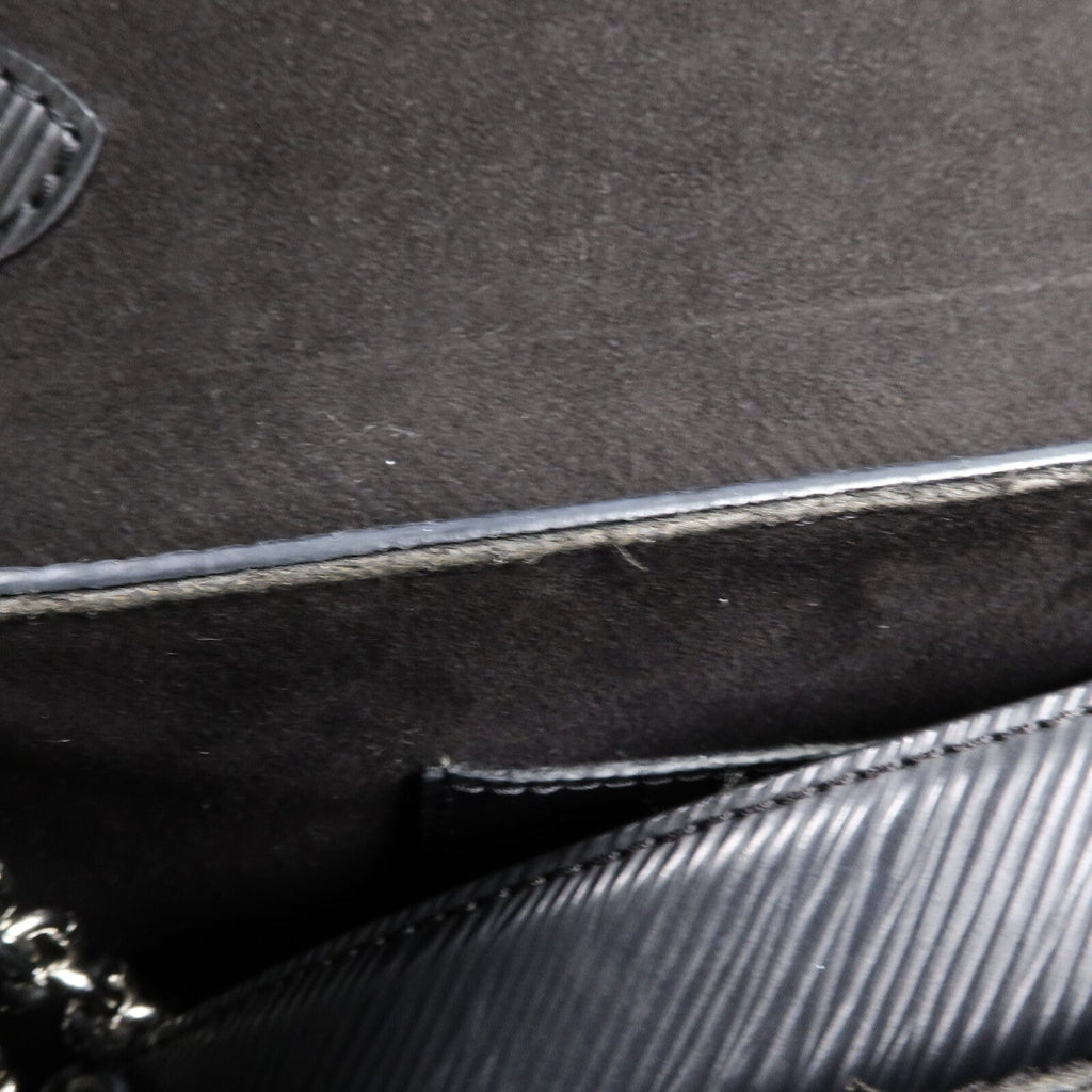 Louis Vuitton Twist MM · Epi