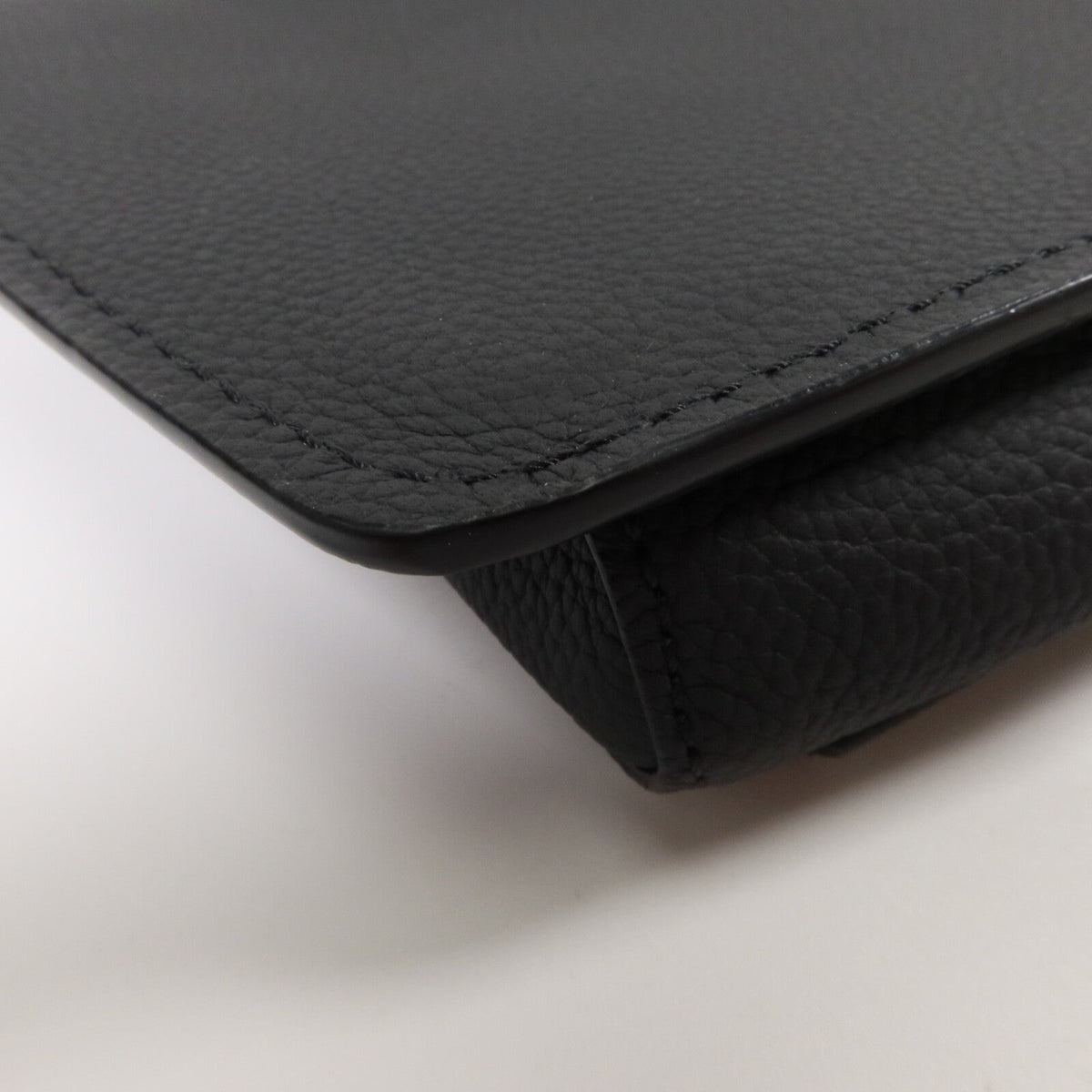 Louis Vuitton Aerogram Takeoff Sling · Calfskin