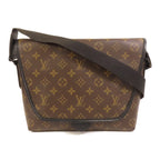 Louis Vuitton Messenger · Monogram Macassar