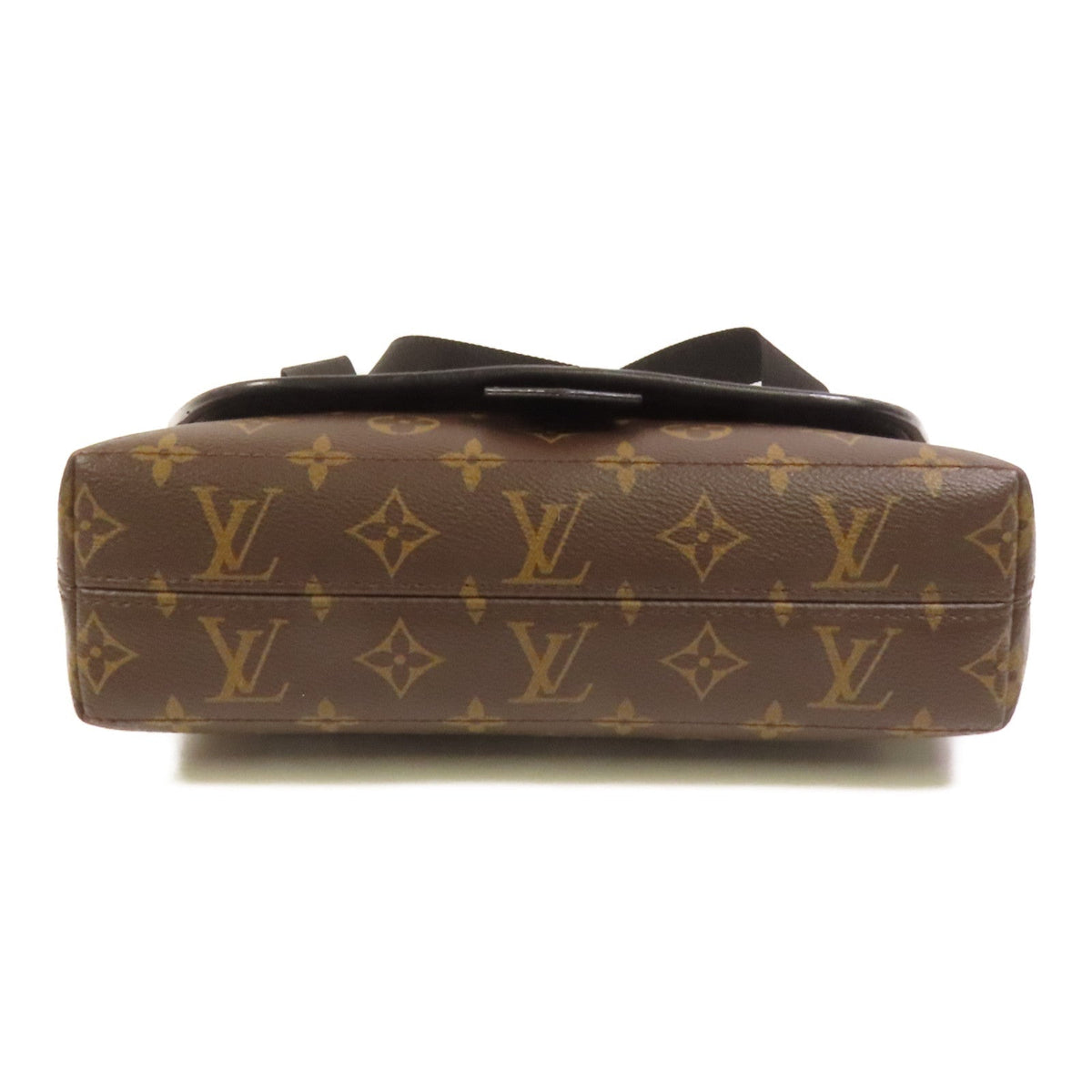 Louis Vuitton Messenger · Monogram Macassar