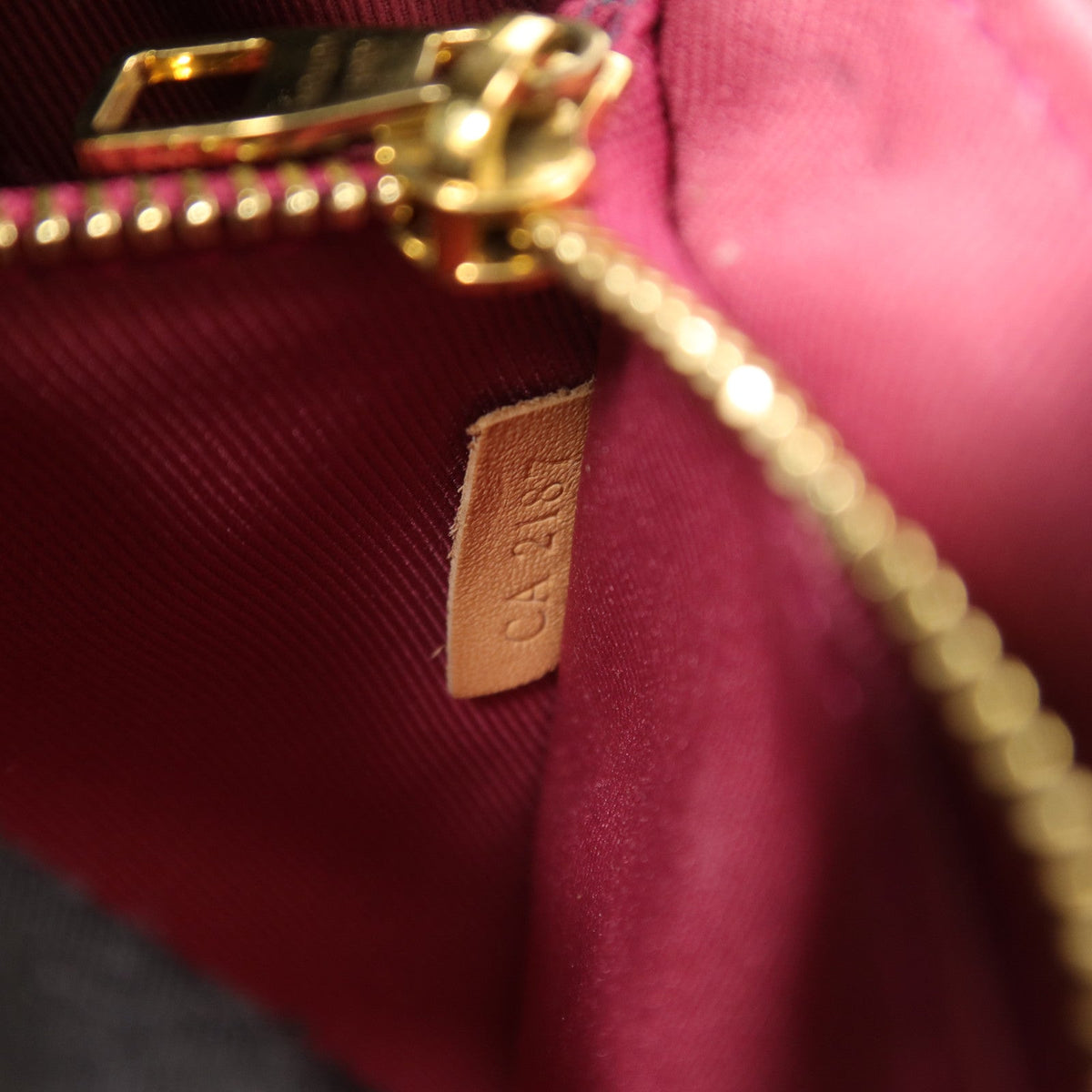 Louis Vuitton Cluny BB · Monogram