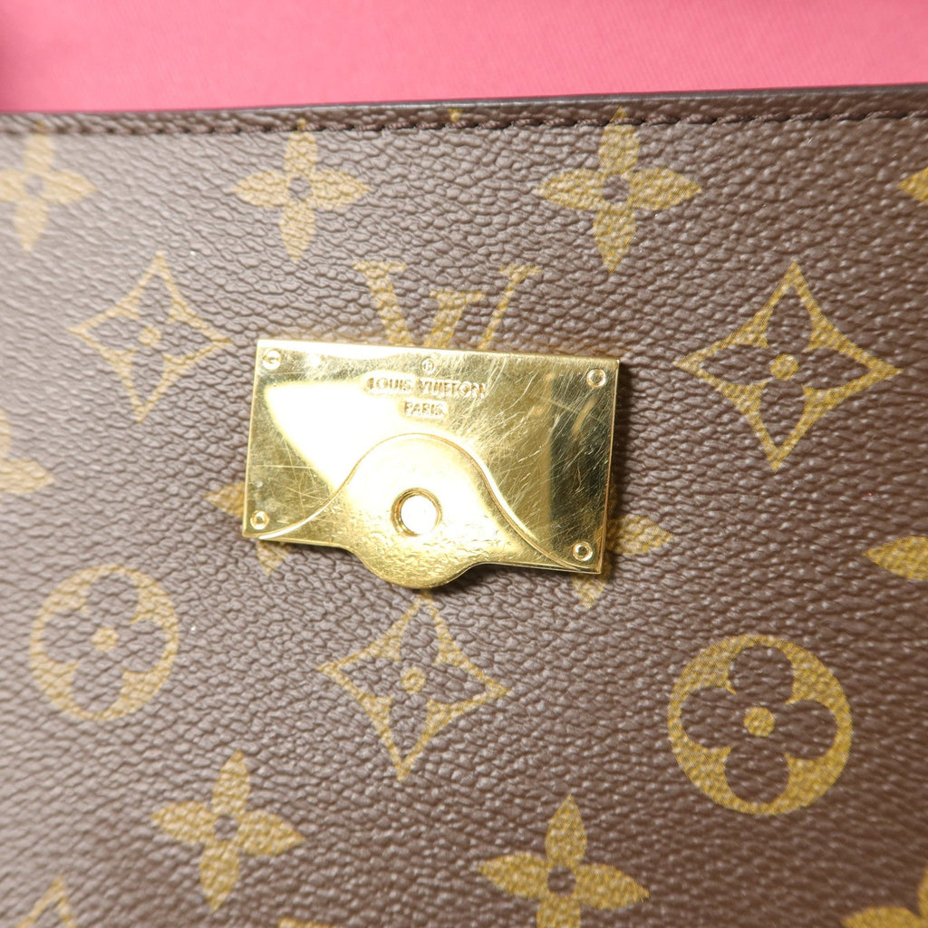Louis Vuitton Cluny BB · Monogram