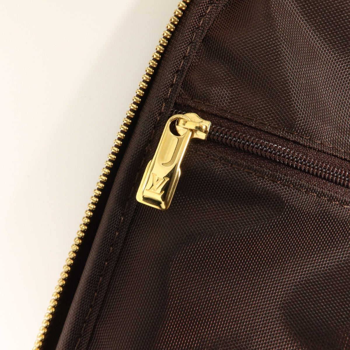 Louis Vuitton Pégase 45 · Monogram Vernis
