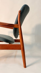 Finn Juhl Model 136 Lounge Chair for France & Son Circa 1950's