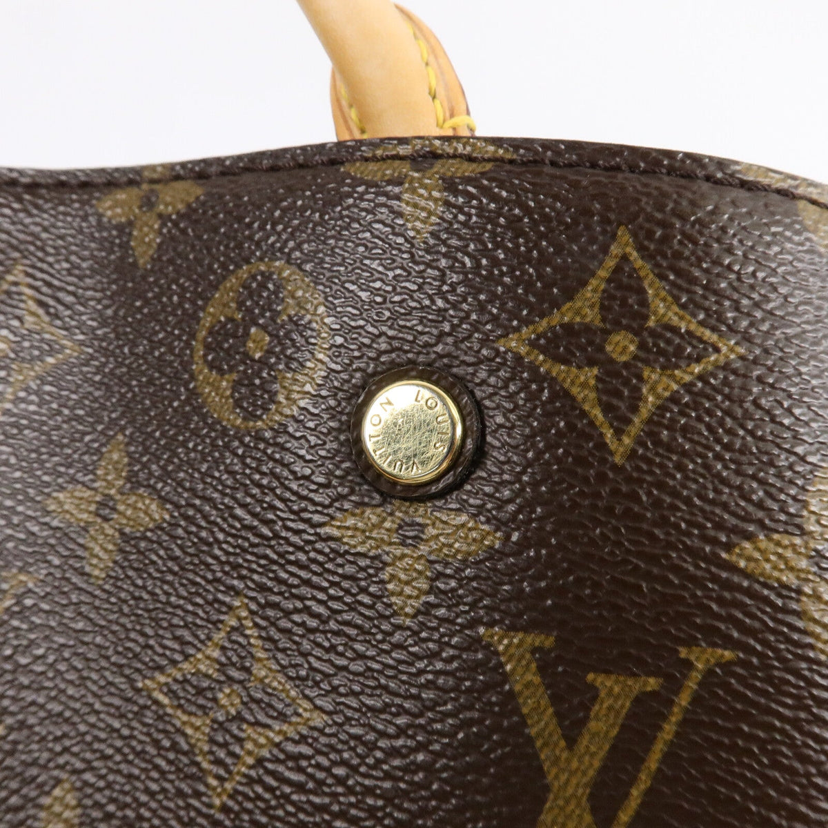 Louis Vuitton Montaigne BB · Monogram