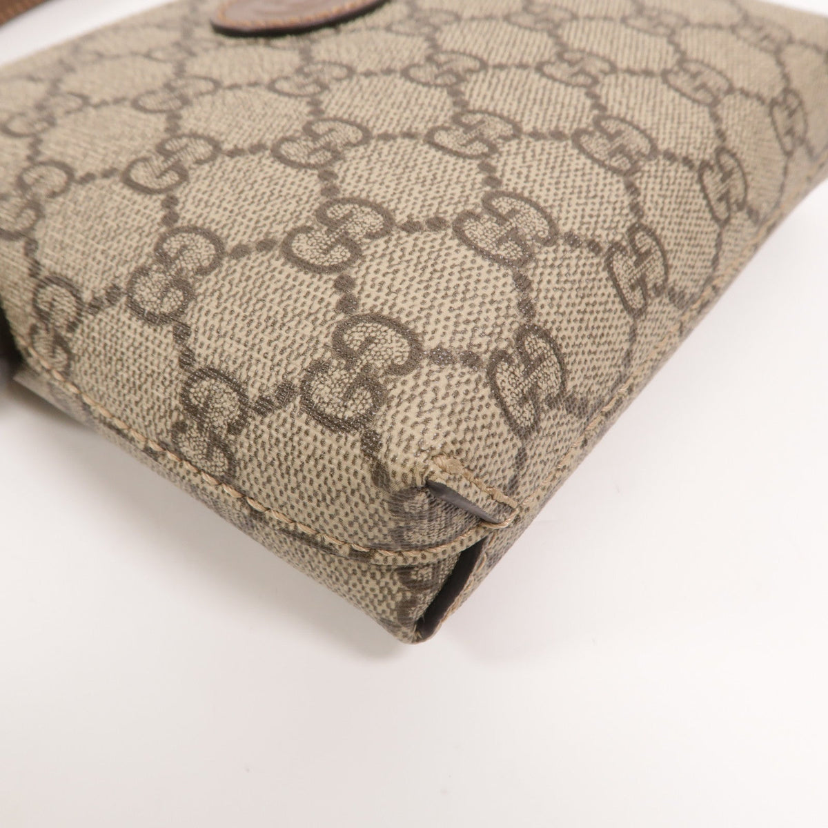 Gucci Interlocking G Messenger · GG Canvas